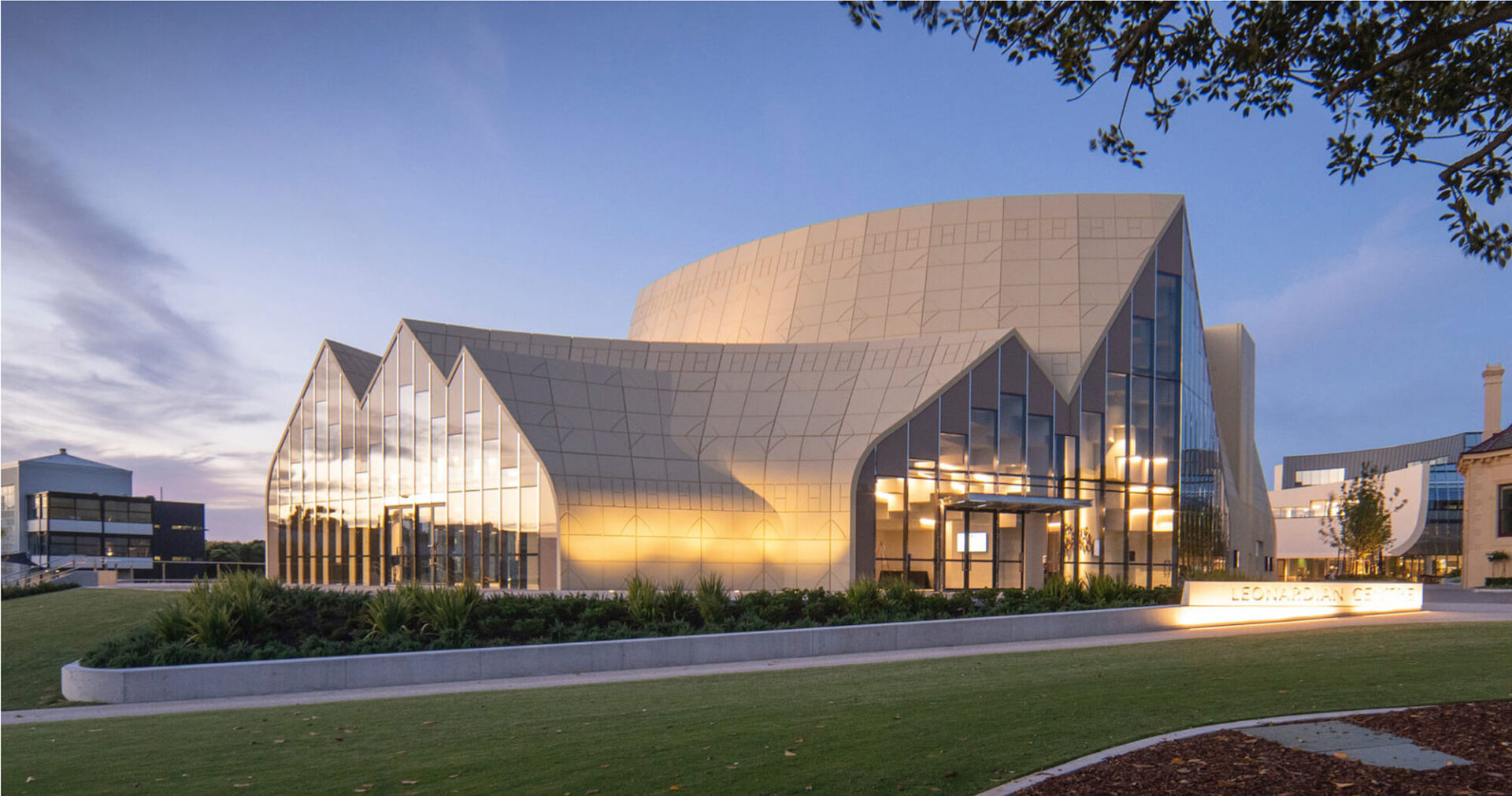 St Leonard's College